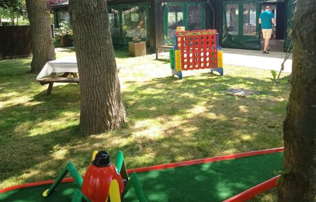 Garden Party with Crazy Golf