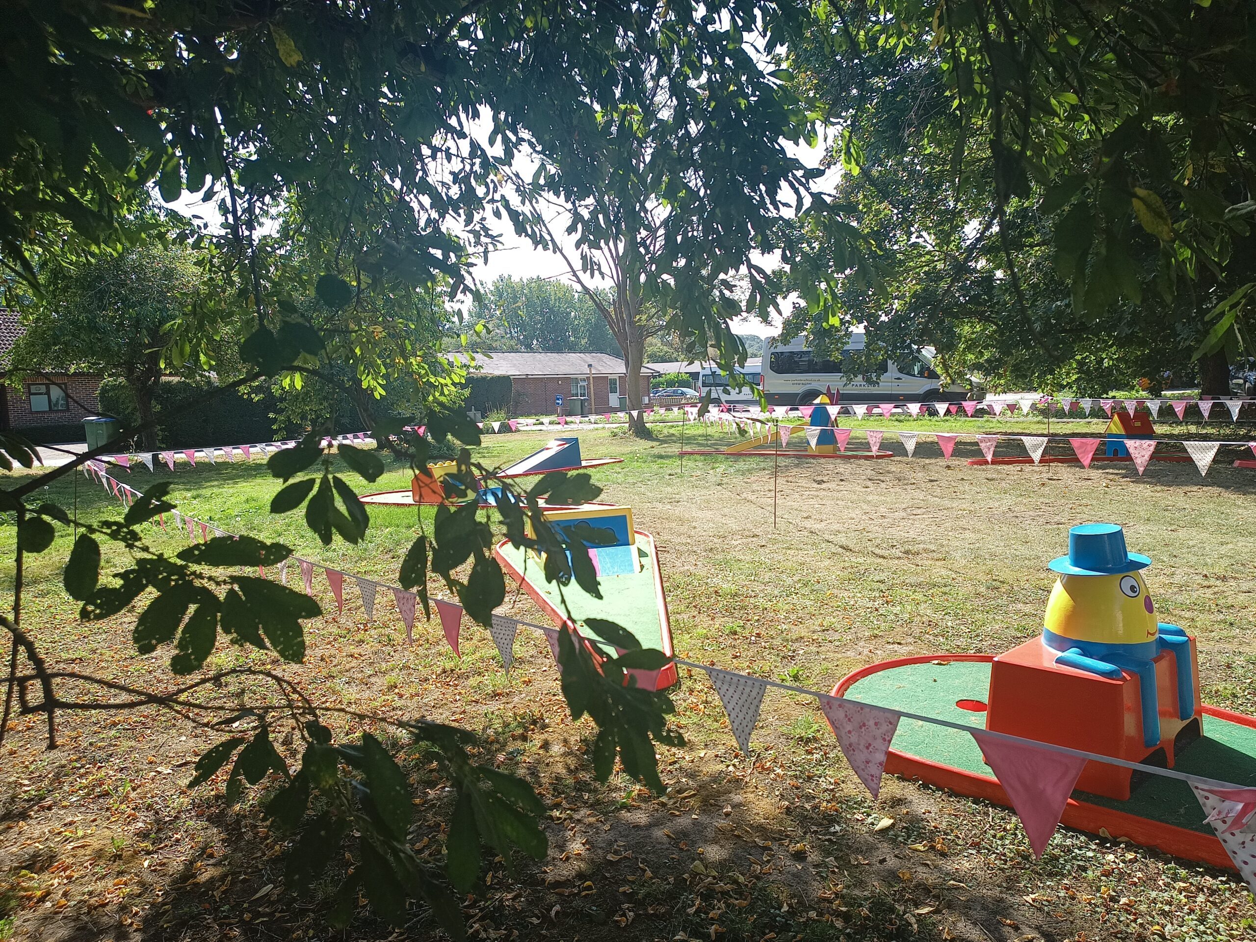 crazy golf fete hire